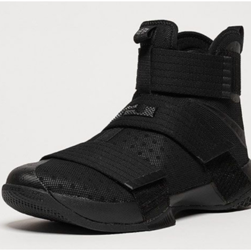LeBron James Soldier 10 Black Space All Black Youth Size 3Y